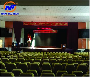 Màn hình LED P4 trường Đại Học Ngân Hàng TP Hồ Chí Minh