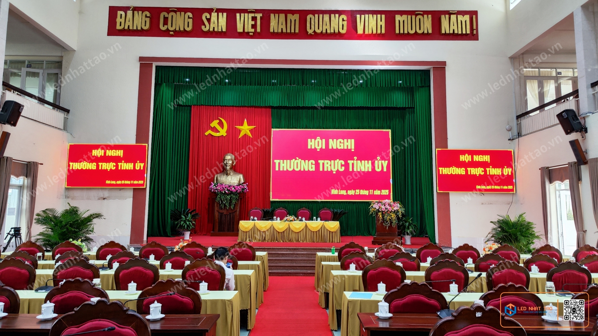 Màn hình LED hội trường